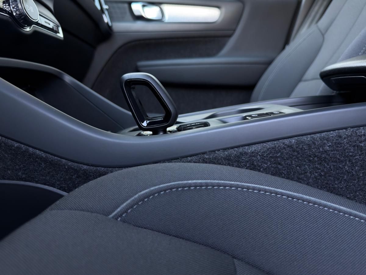 volvo-xc40-2022-hibrido-a-gasolina-1496cc