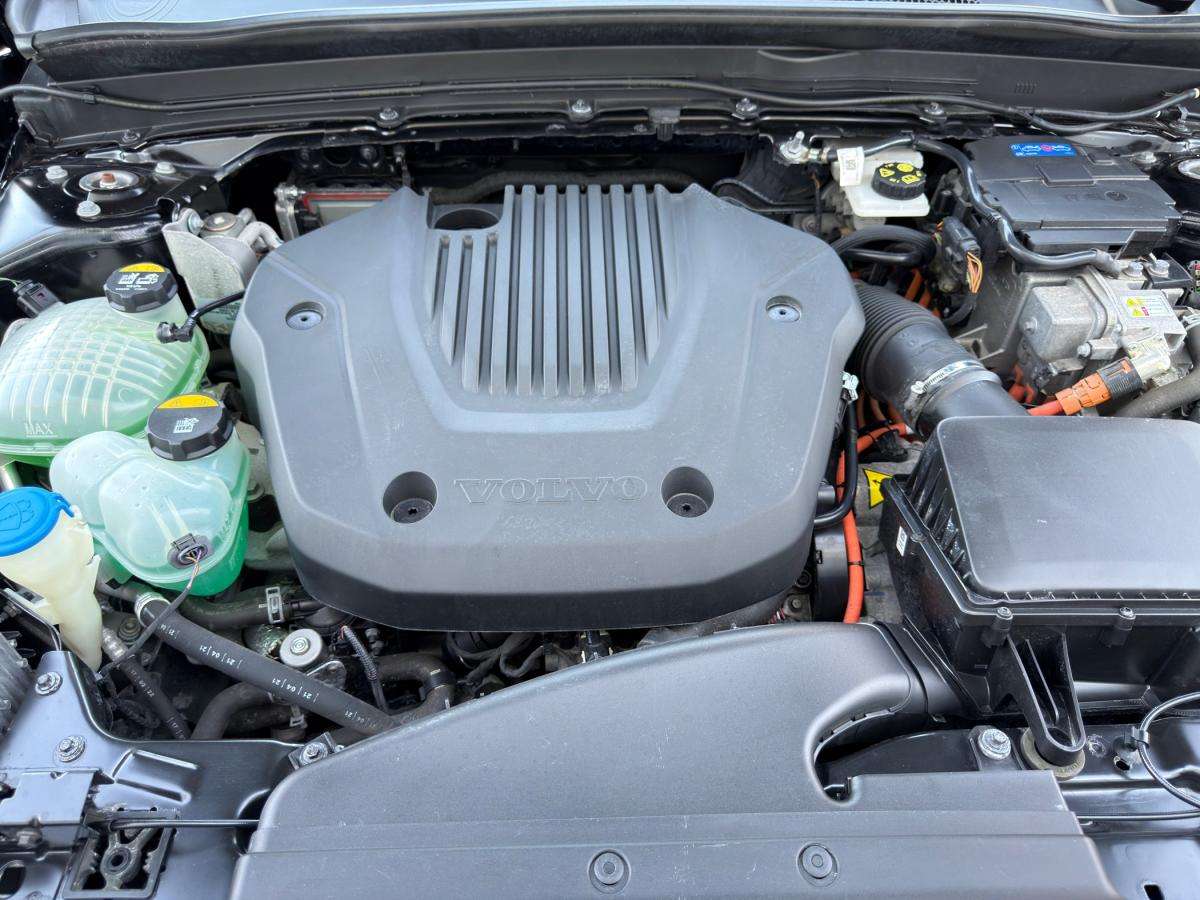 volvo-xc40-2022-hibrido-a-gasolina-1496cc