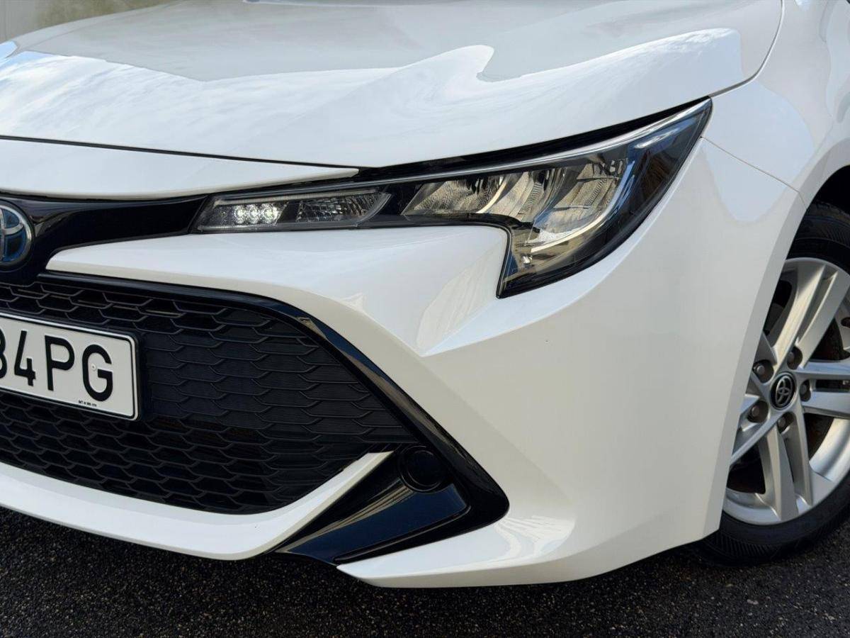 toyota-corolla-2021-hibrido-a-gasolina-1798cc