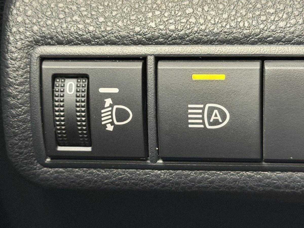 toyota-corolla-2021-hibrido-a-gasolina-1798cc