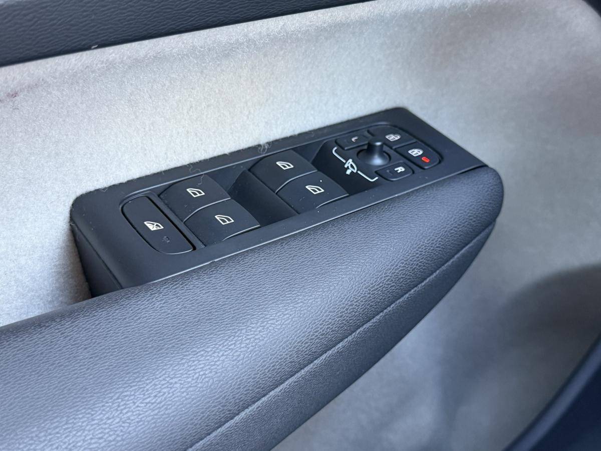 volvo-xc40-2019-diesel-1969cc