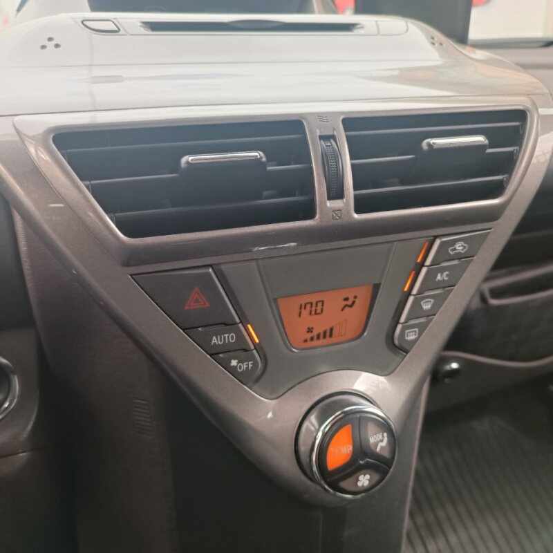 toyota-iq-1-0-vvt-i-2010-gasolina-998cc