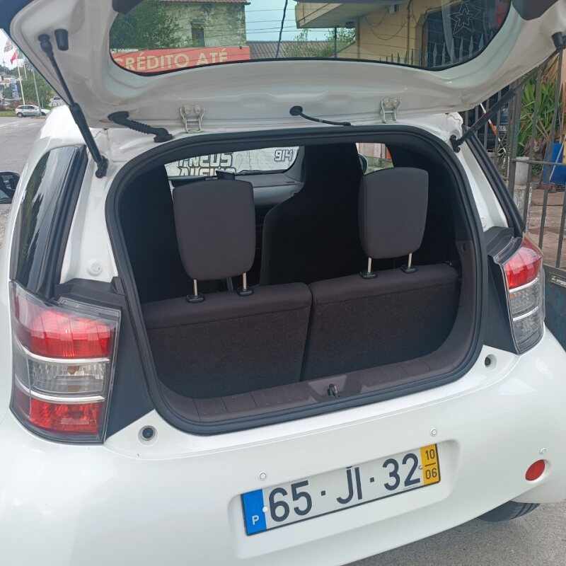 toyota-iq-1-0-vvt-i-2010-gasolina-998cc