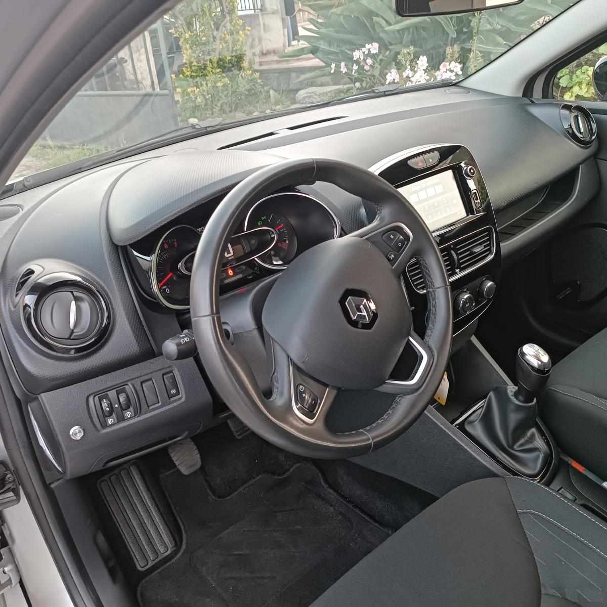 renault-clio-sport-tourer-0-9-tce-2020-gasolina-898cc