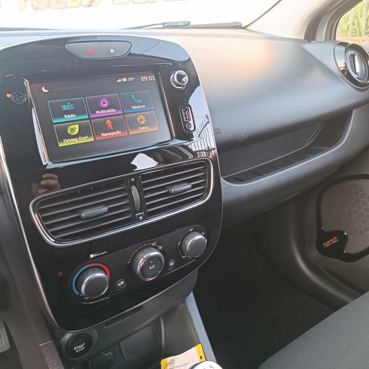 renault-clio-sport-tourer-0-9-tce-2020-gasolina-898cc