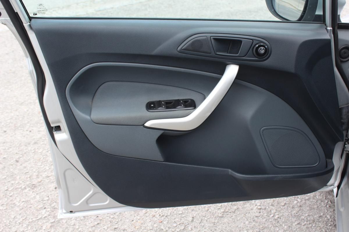 ford-fiesta-2010-gasolina-1242cc