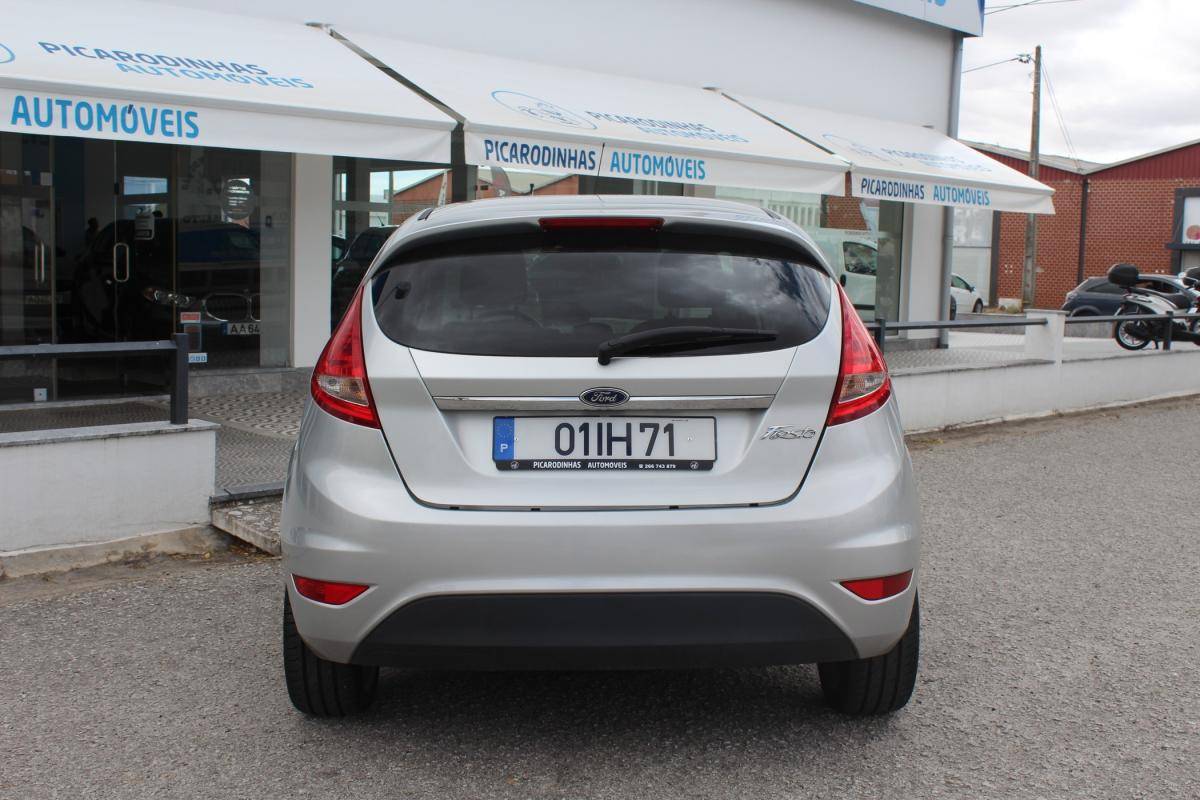 ford-fiesta-2010-gasolina-1242cc