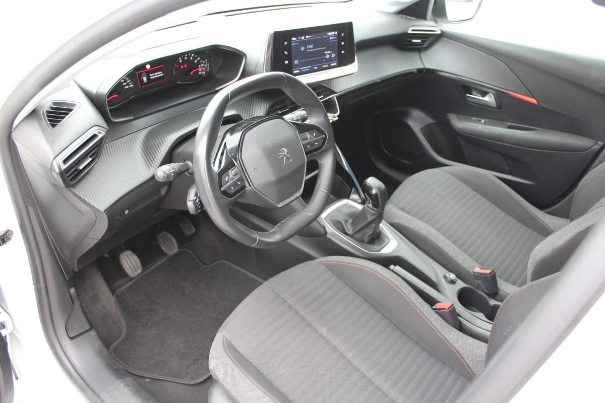 peugeot-208-2022-gasolina-1199cc