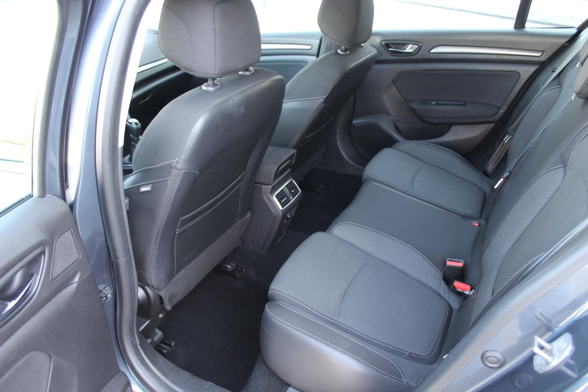 renault-megane-sport-tourer-2023-diesel-1461cc