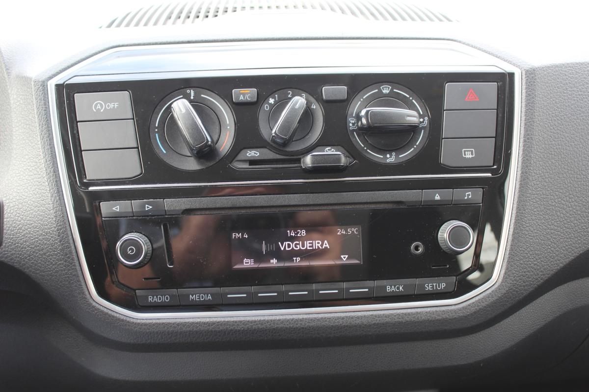 volkswagen-up-2019-gasolina-999cc