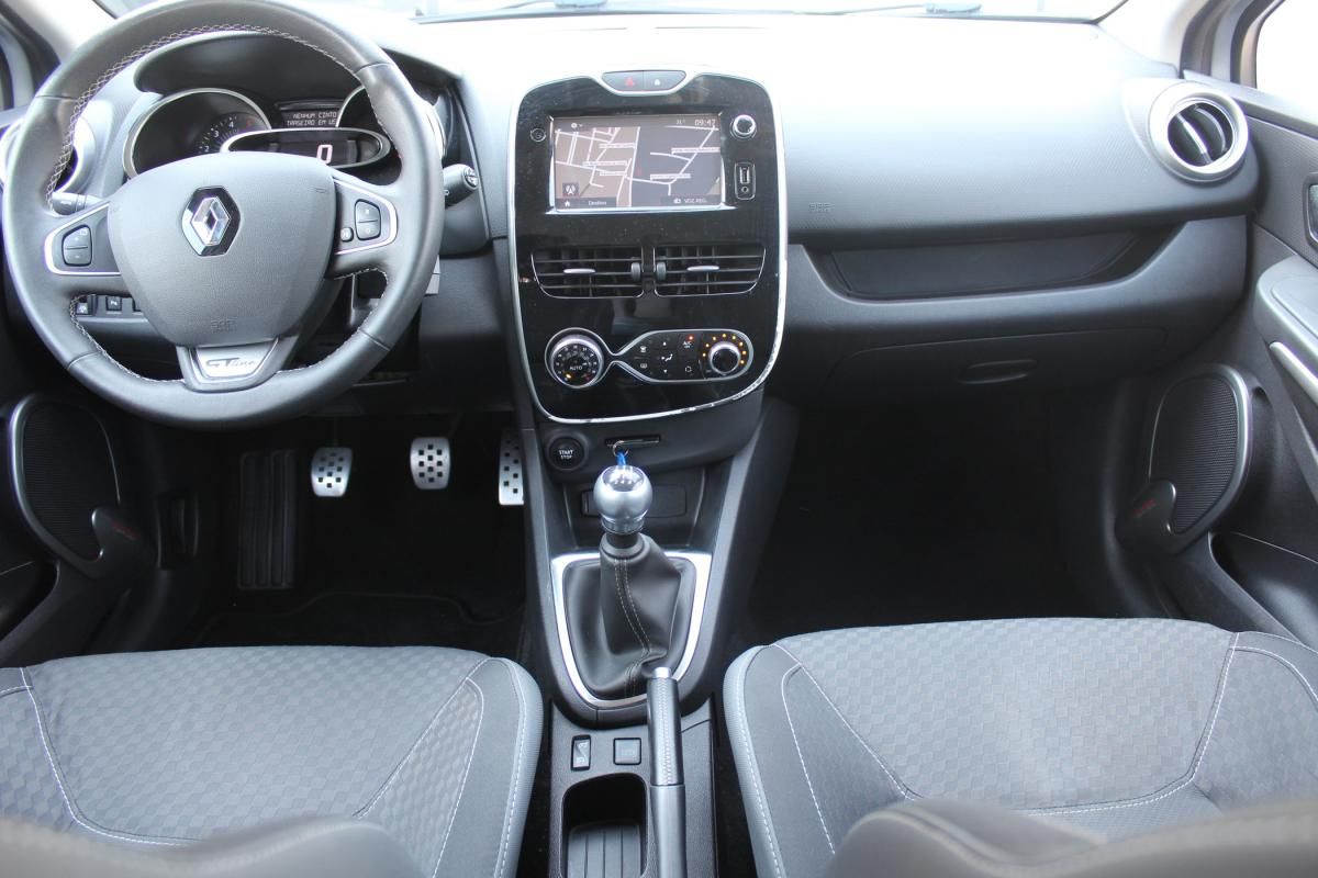 renault-clio-sport-tourer-2016-diesel-1461cc