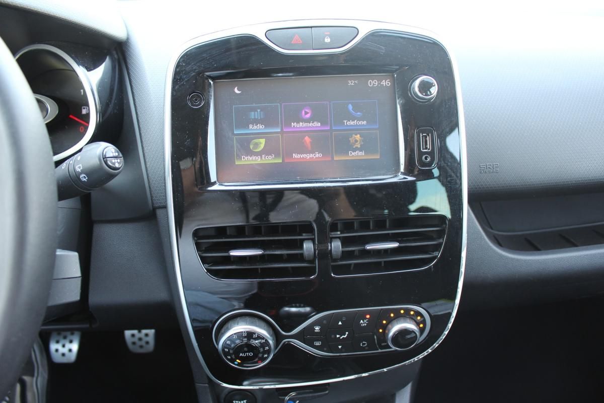 renault-clio-sport-tourer-2016-diesel-1461cc