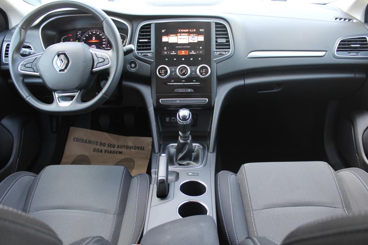 renault-megane-sport-tourer-2022-diesel-1461cc