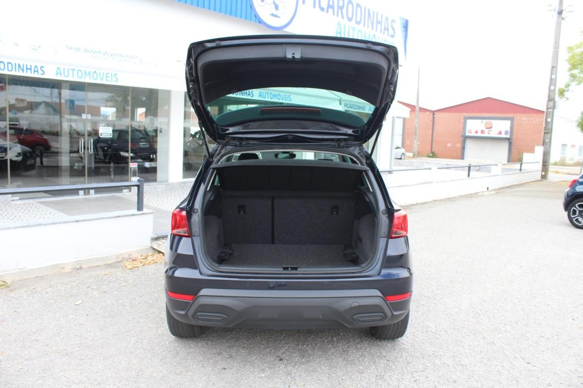 seat-arona-2022-gasolina-999cc