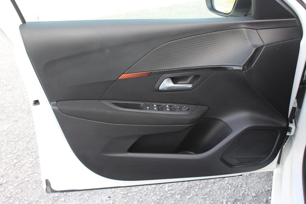 peugeot-208-2022-gasolina-1199cc