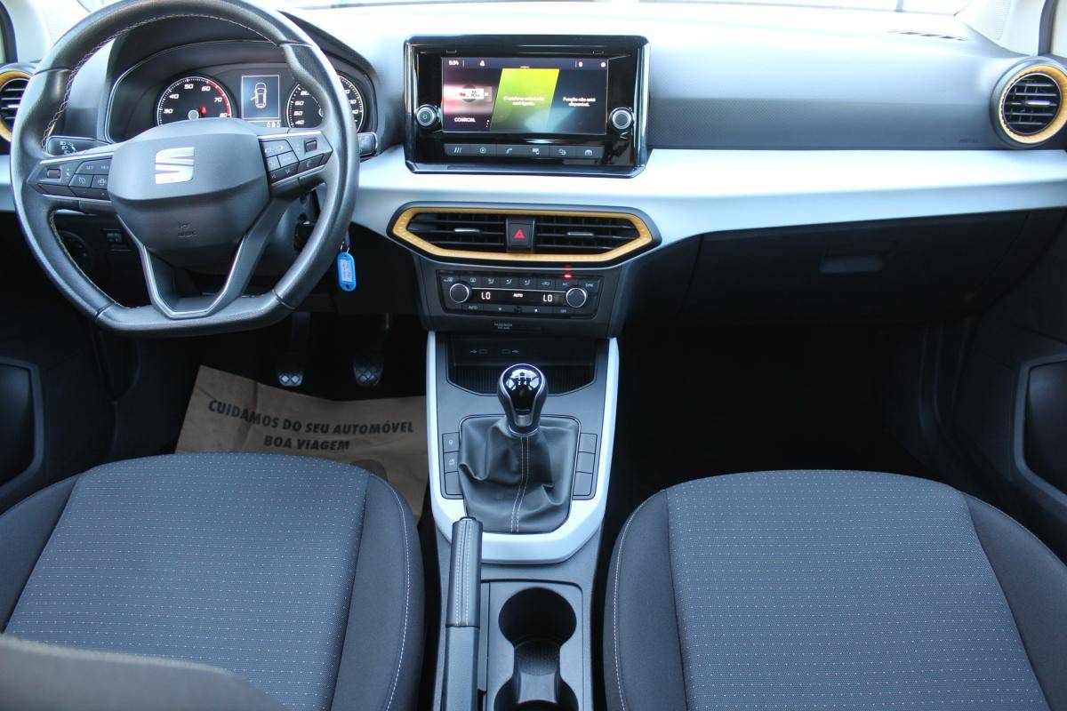 seat-arona-2022-gasolina-999cc
