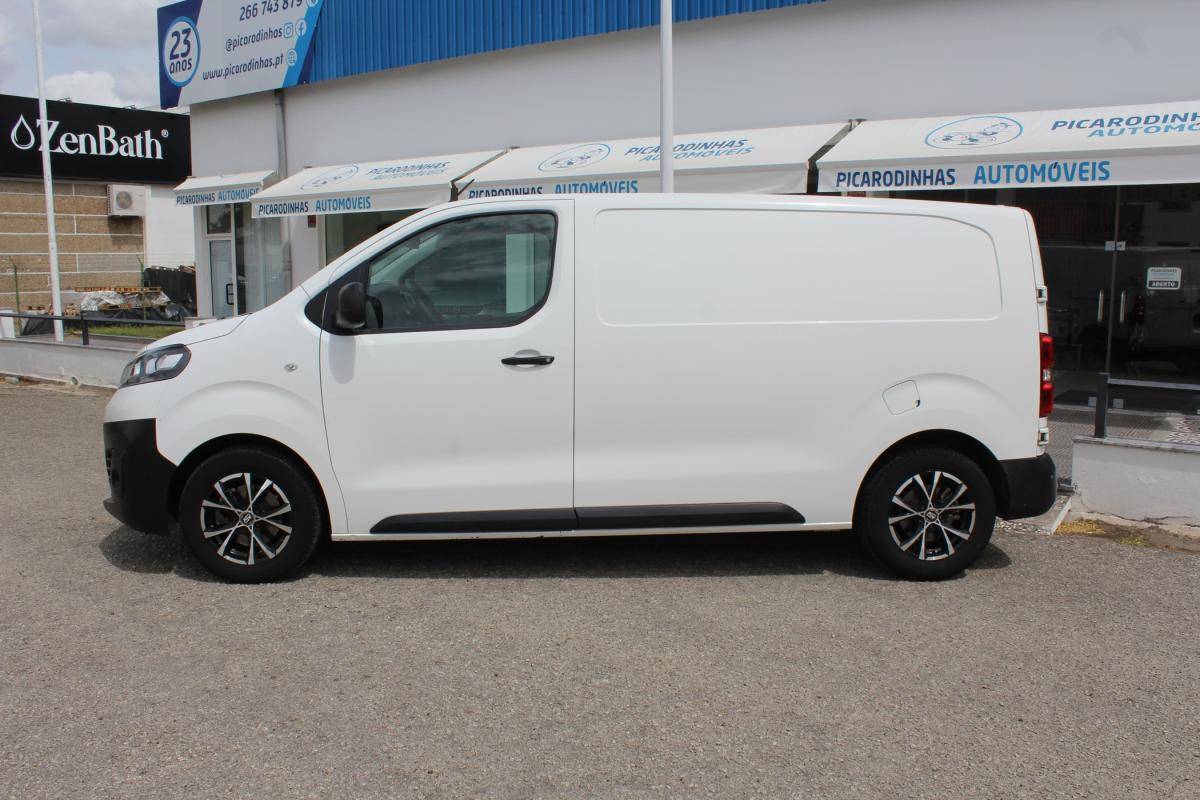 opel-vivaro-2019-diesel-1499cc
