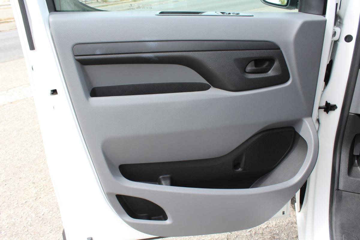 opel-vivaro-2019-diesel-1499cc