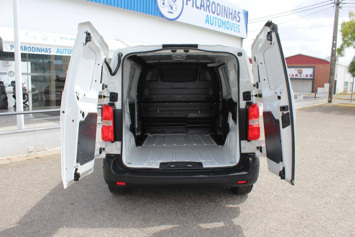 opel-vivaro-2019-diesel-1499cc