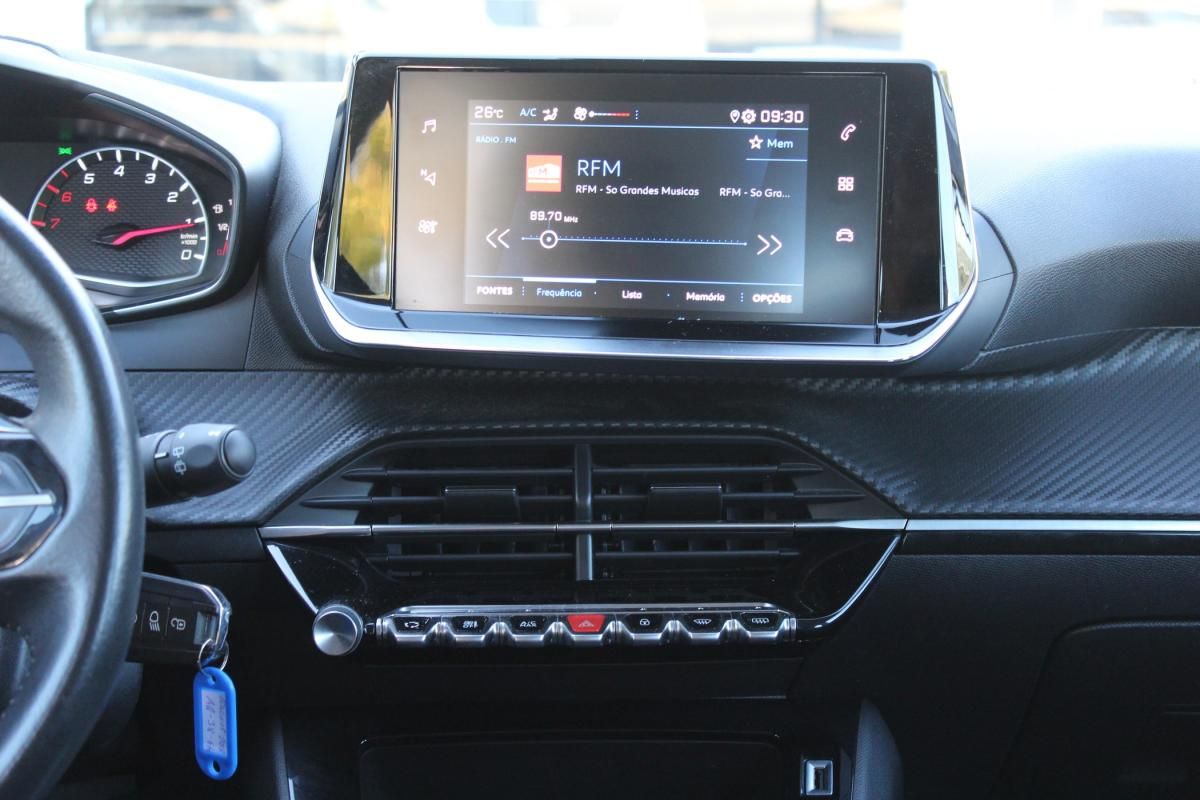 peugeot-208-2022-gasolina-1199cc