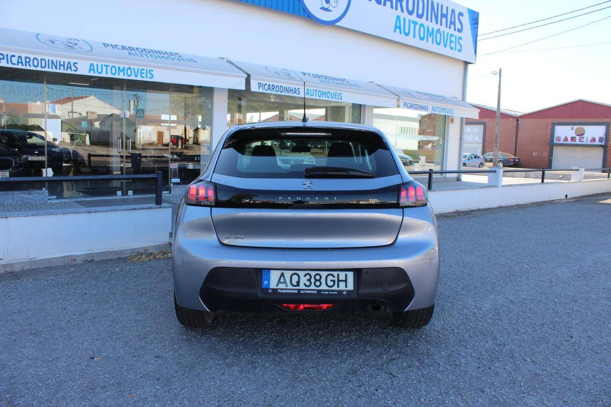 peugeot-208-2022-gasolina-1199cc