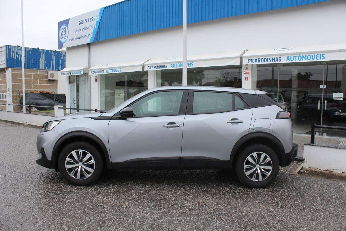 peugeot-2008-2023-gasolina-1199cc