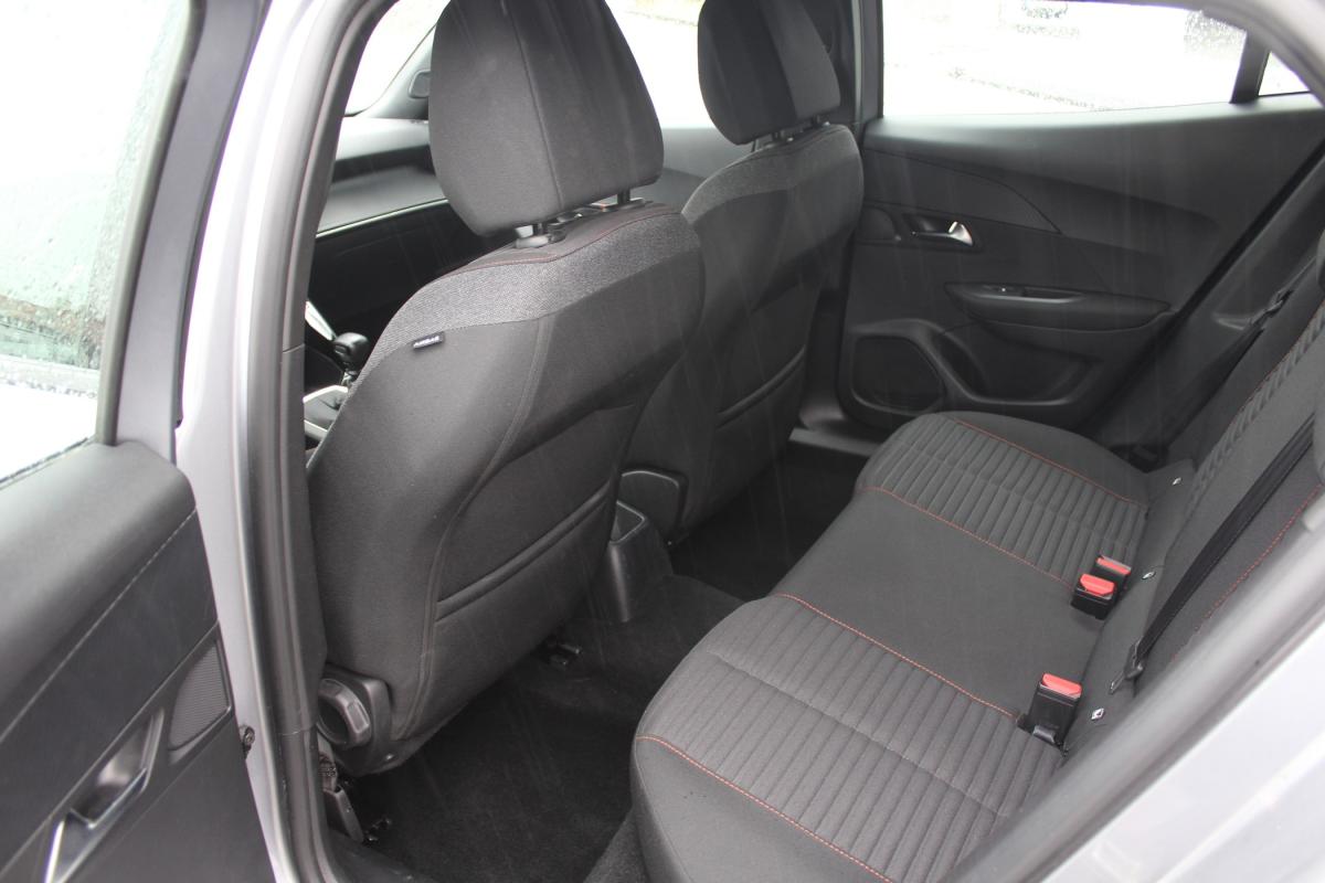 peugeot-2008-2023-gasolina-1199cc