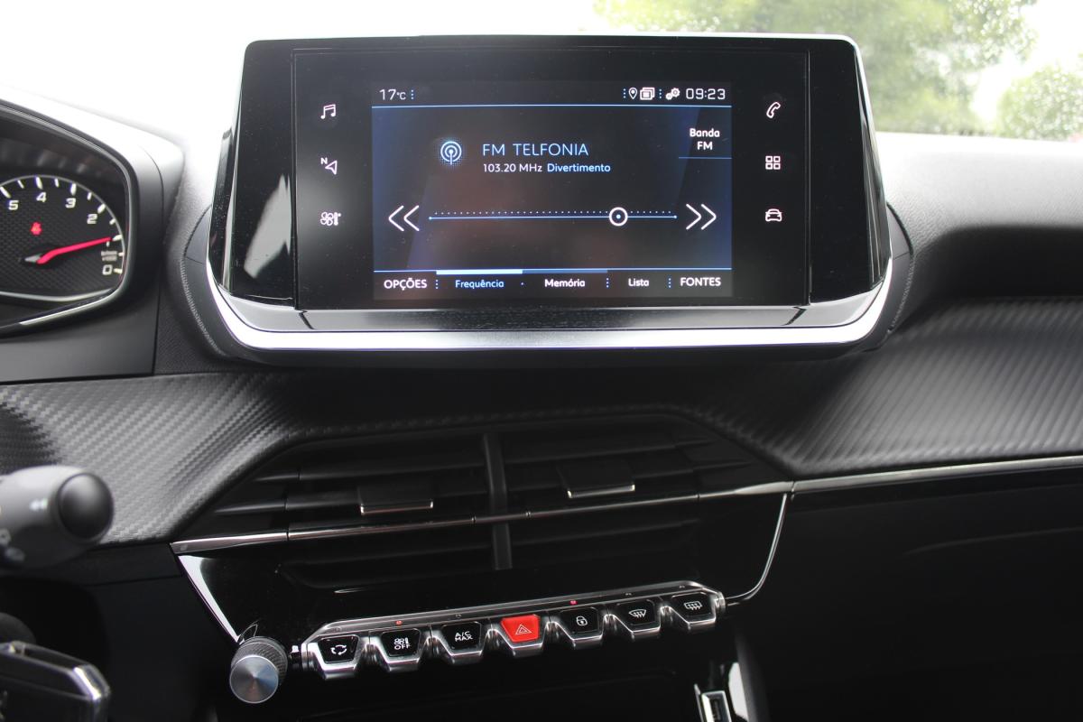 peugeot-2008-2023-gasolina-1199cc