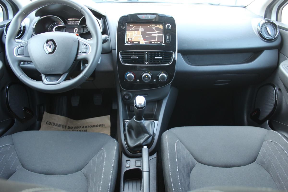 renault-clio-sport-tourer-2019-diesel-1461cc