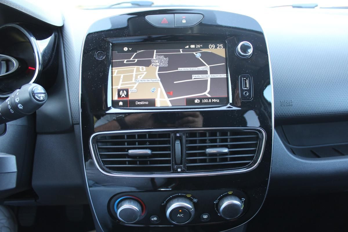 renault-clio-sport-tourer-2019-diesel-1461cc