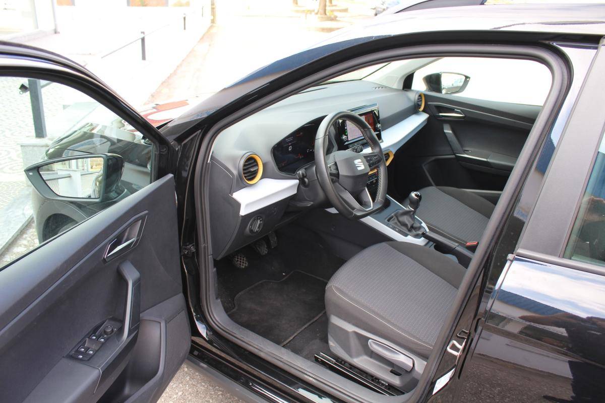 seat-arona-2024-gasolina-999cc