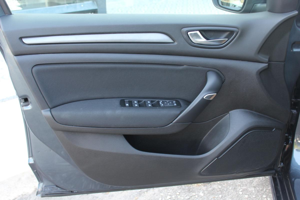 renault-megane-sport-tourer-2022-diesel-1461cc