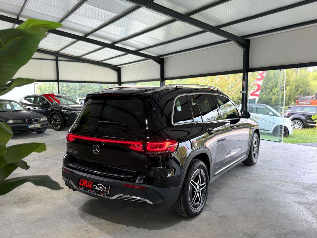 mercedes-benz-eqb-2023-eletrico-0cc