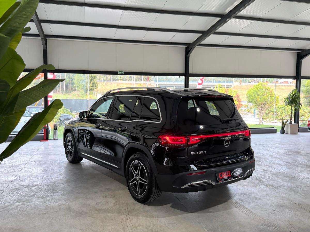 mercedes-benz-eqb-2023-eletrico-0cc