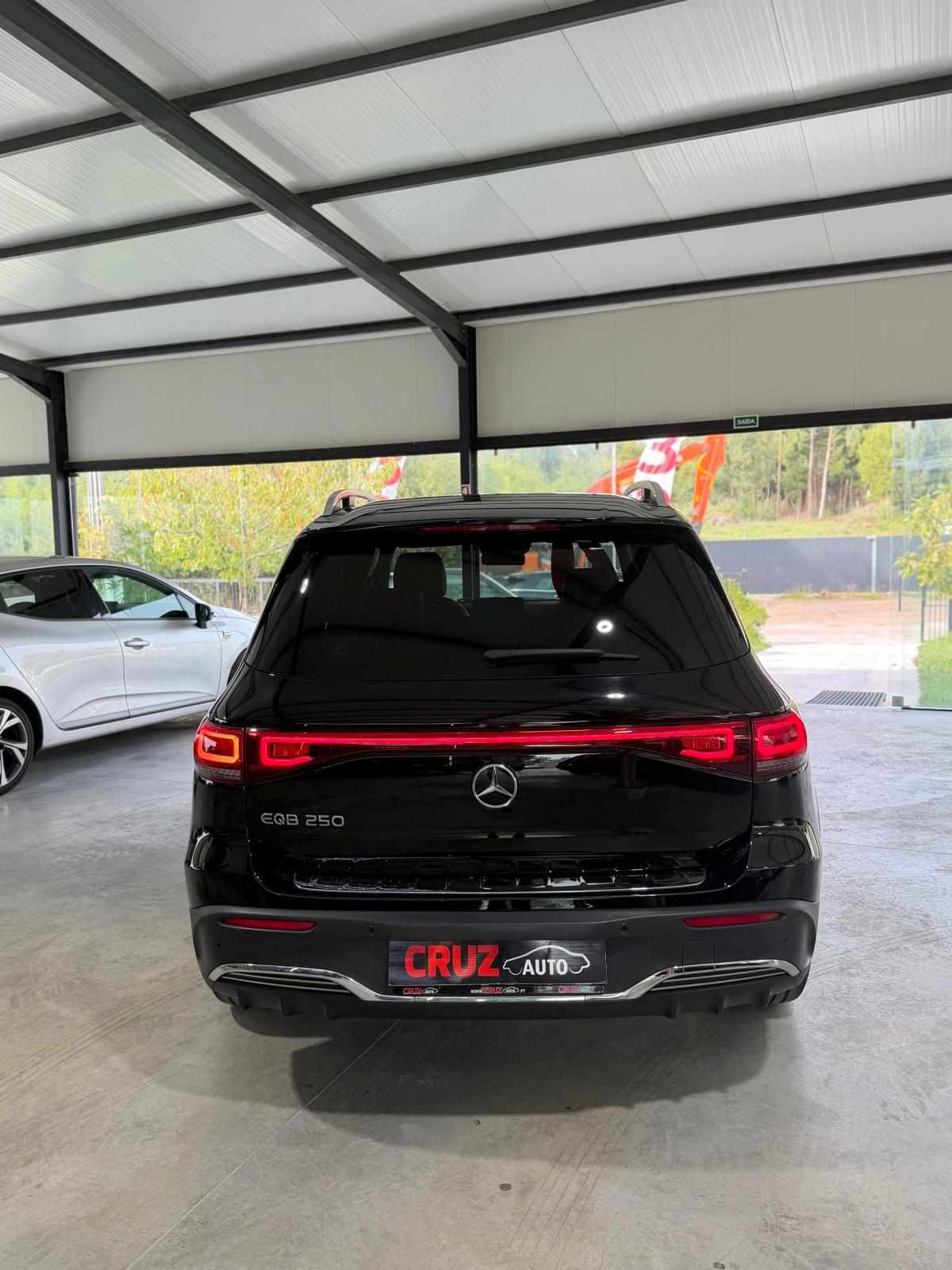 mercedes-benz-eqb-2023-eletrico-0cc
