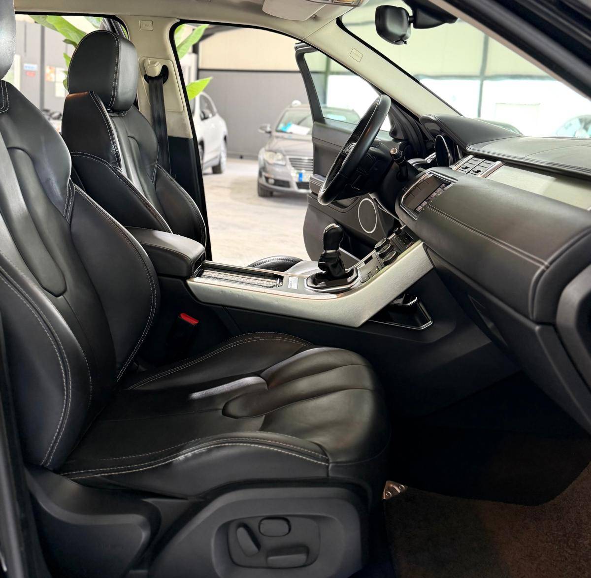 land-rover-range-rover-evoque-2012-diesel-2179cc