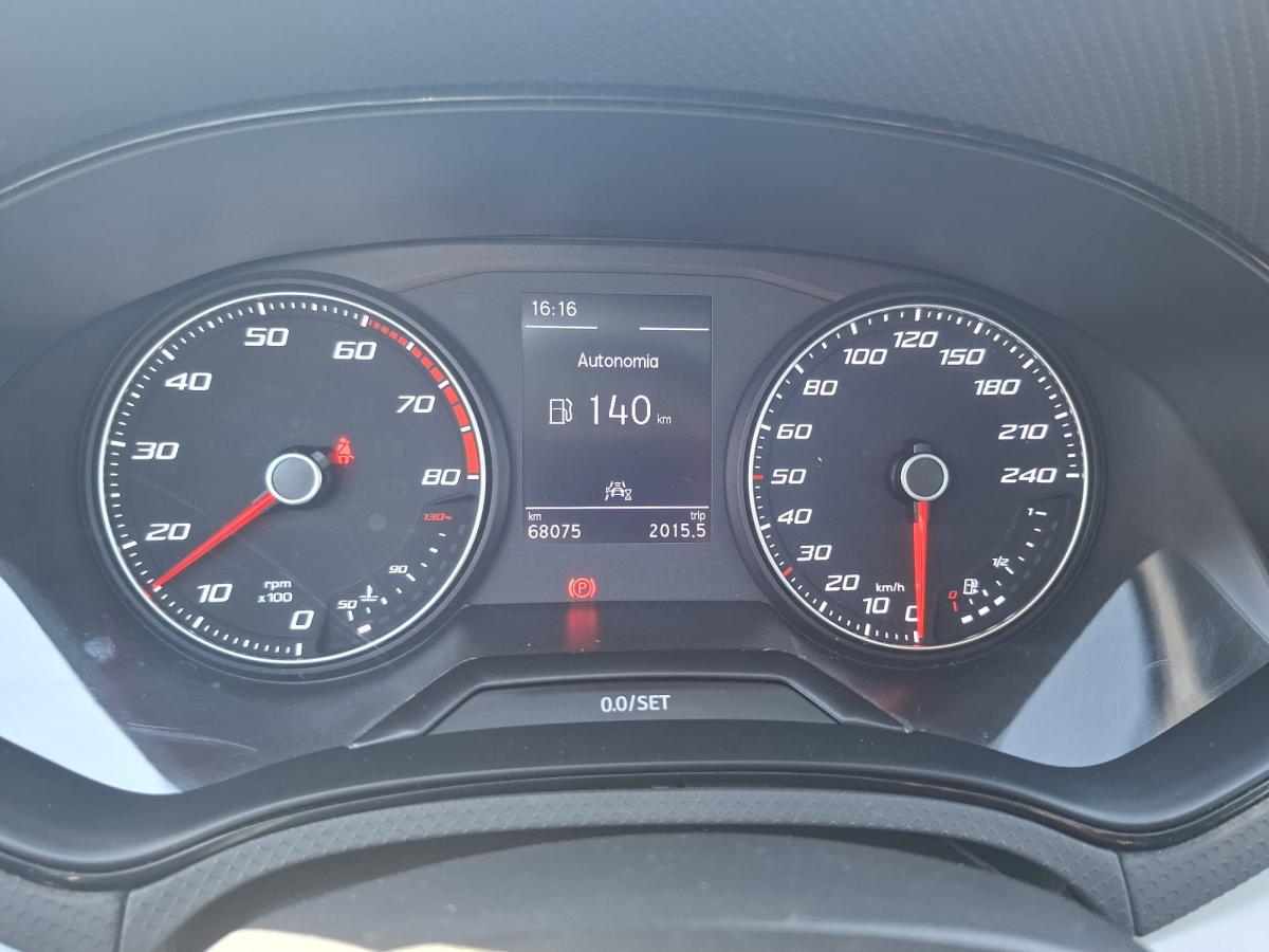 seat-arona-2022-gasolina-999cc