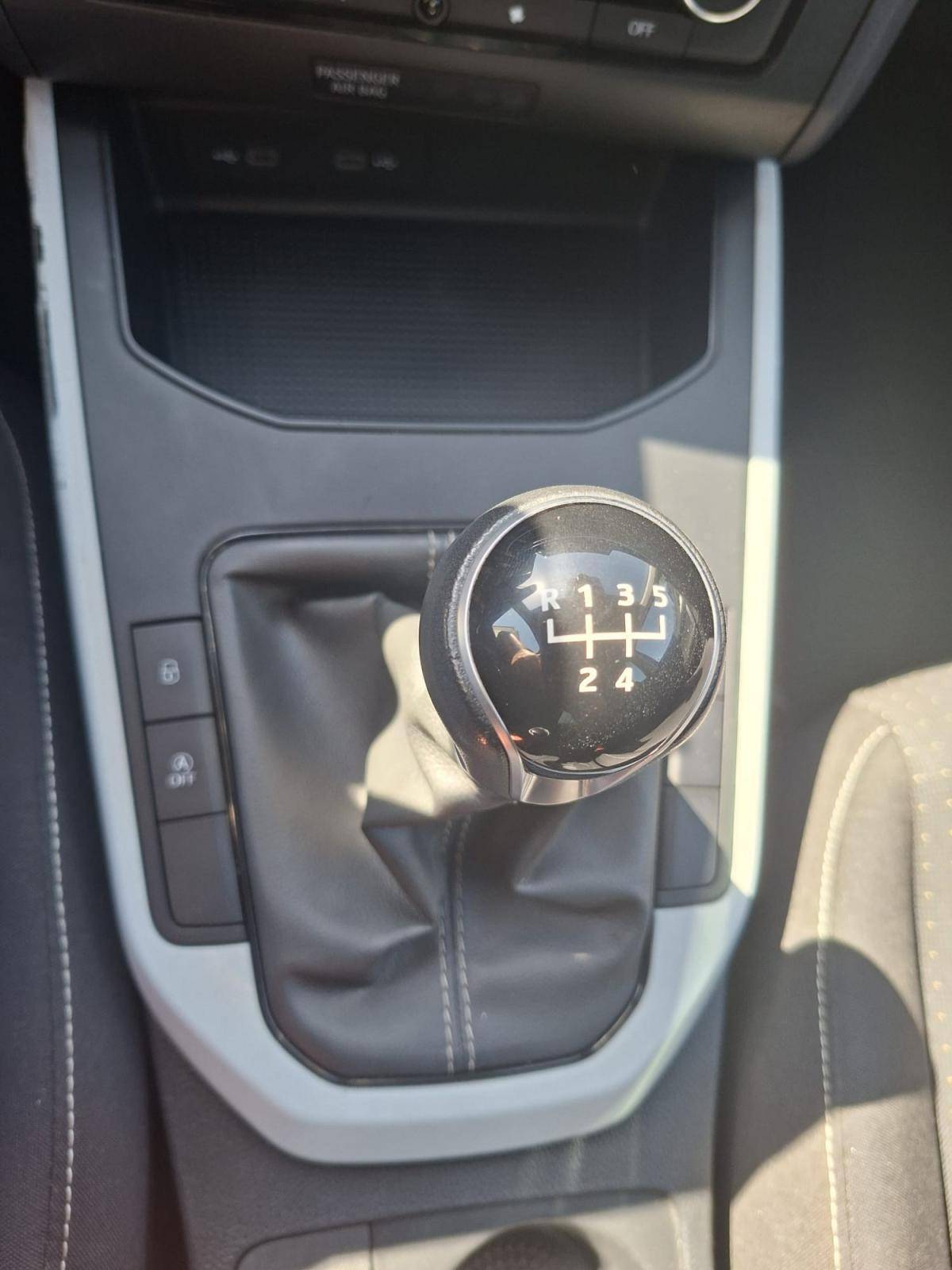 seat-arona-2022-gasolina-999cc