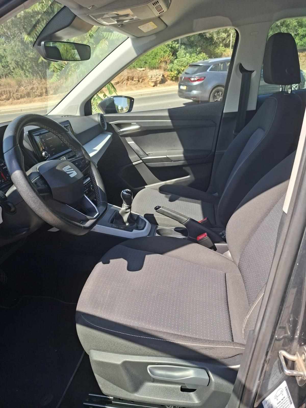 seat-arona-2022-gasolina-999cc