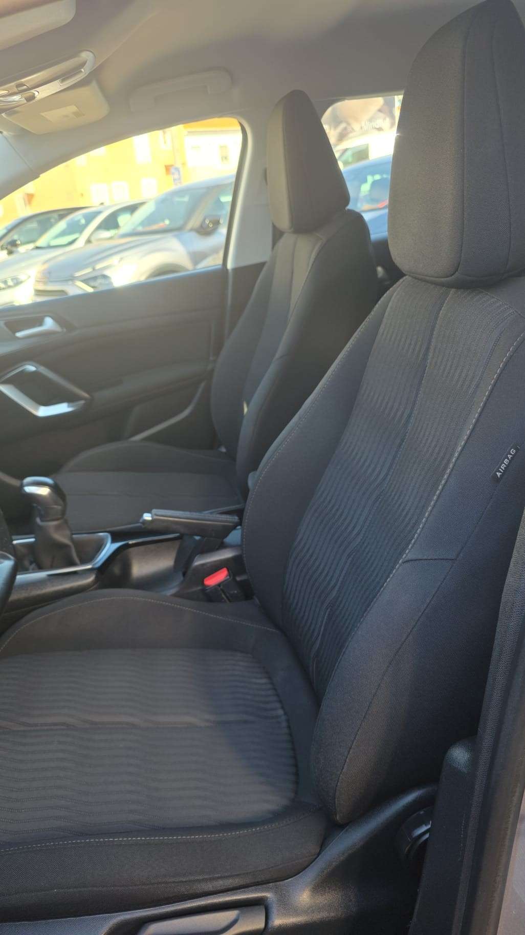 peugeot-308-sw-2015-diesel-1560cc