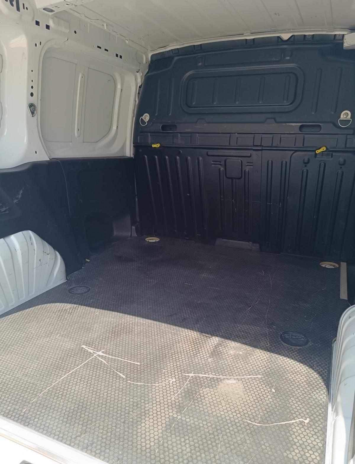 fiat-doblo-2024-diesel-1499cc