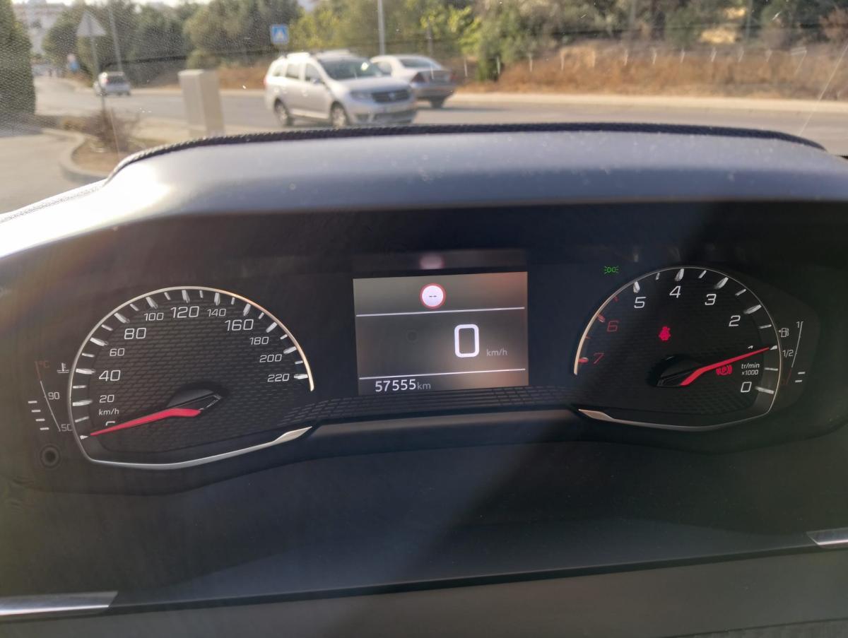 peugeot-208-2022-gasolina-1199cc