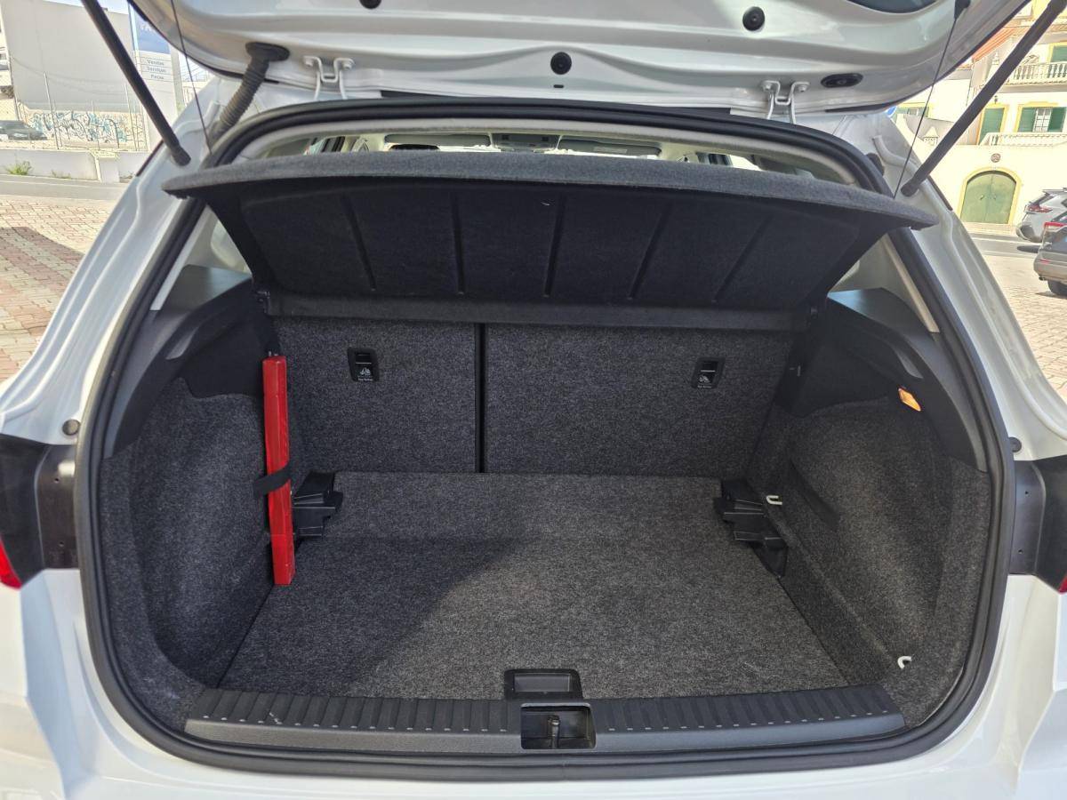 seat-arona-2024-gasolina-999cc