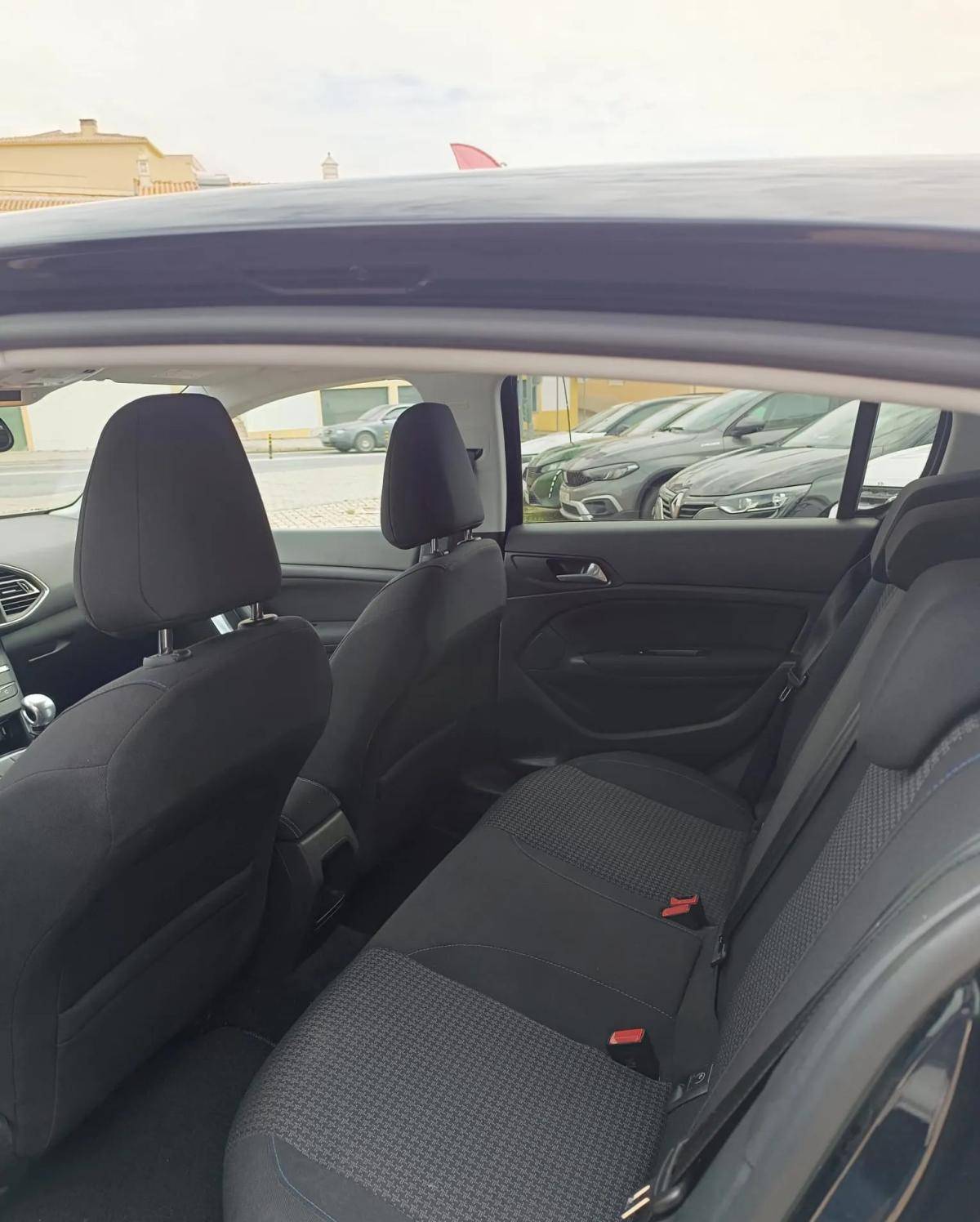 peugeot-308-2018-diesel-1499cc