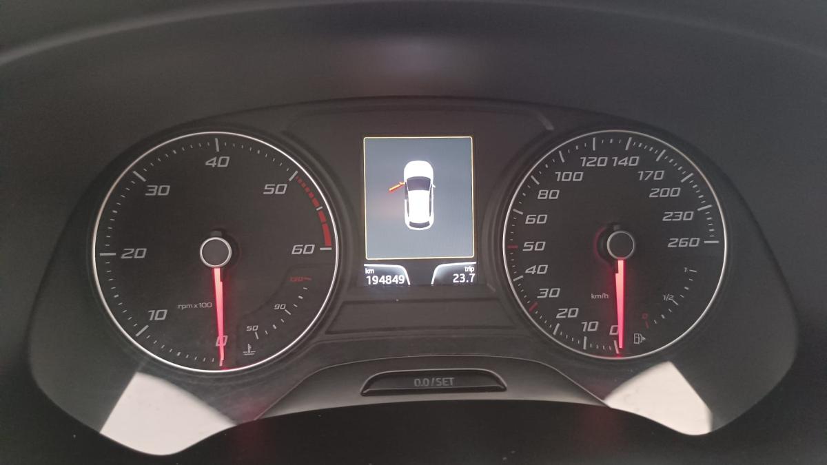seat-leon-2014-diesel-1598cc