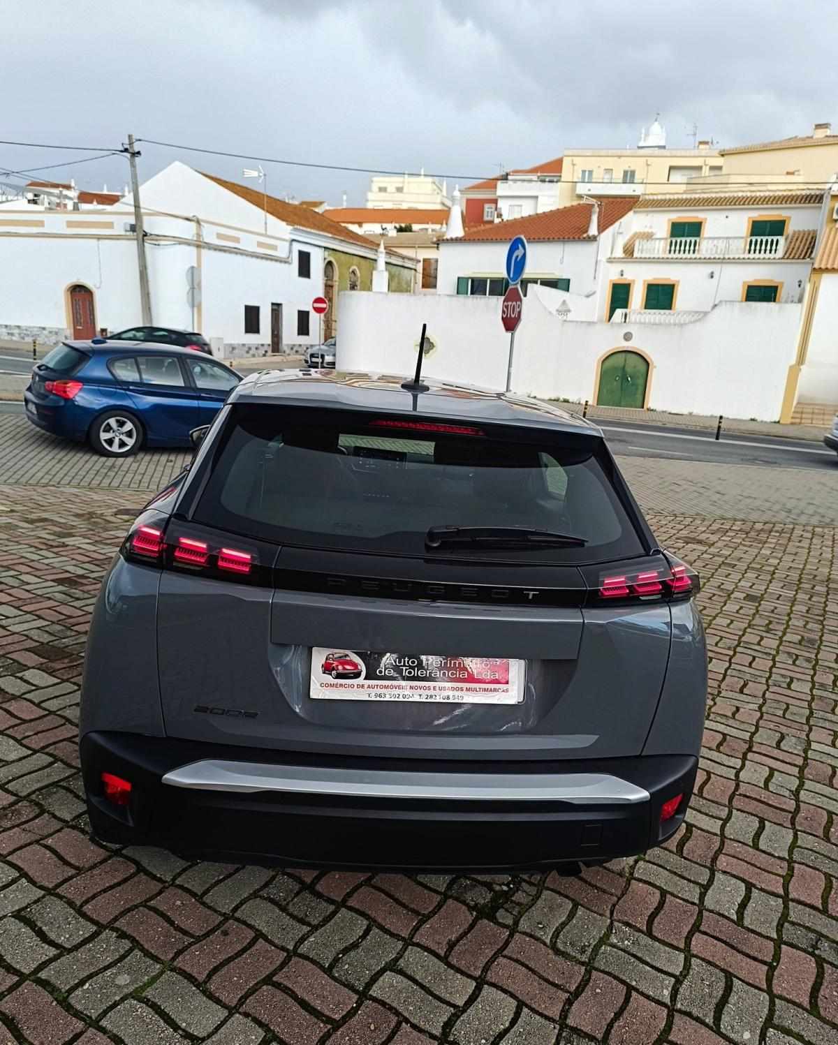 peugeot-2008-2023-gasolina-1199cc