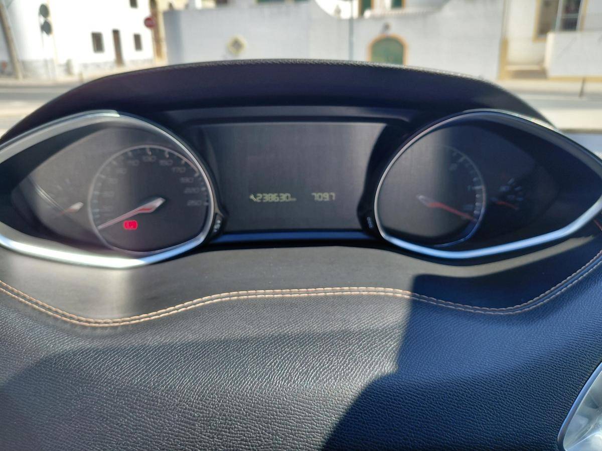 peugeot-308-2016-diesel-1560cc