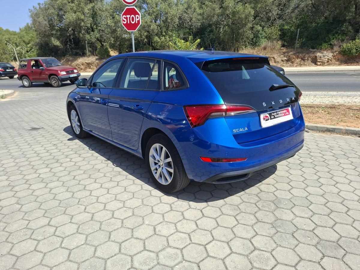 skoda-scala-2022-gasolina-999cc