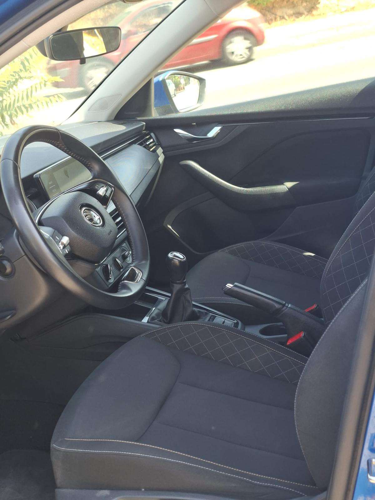 skoda-scala-2022-gasolina-999cc