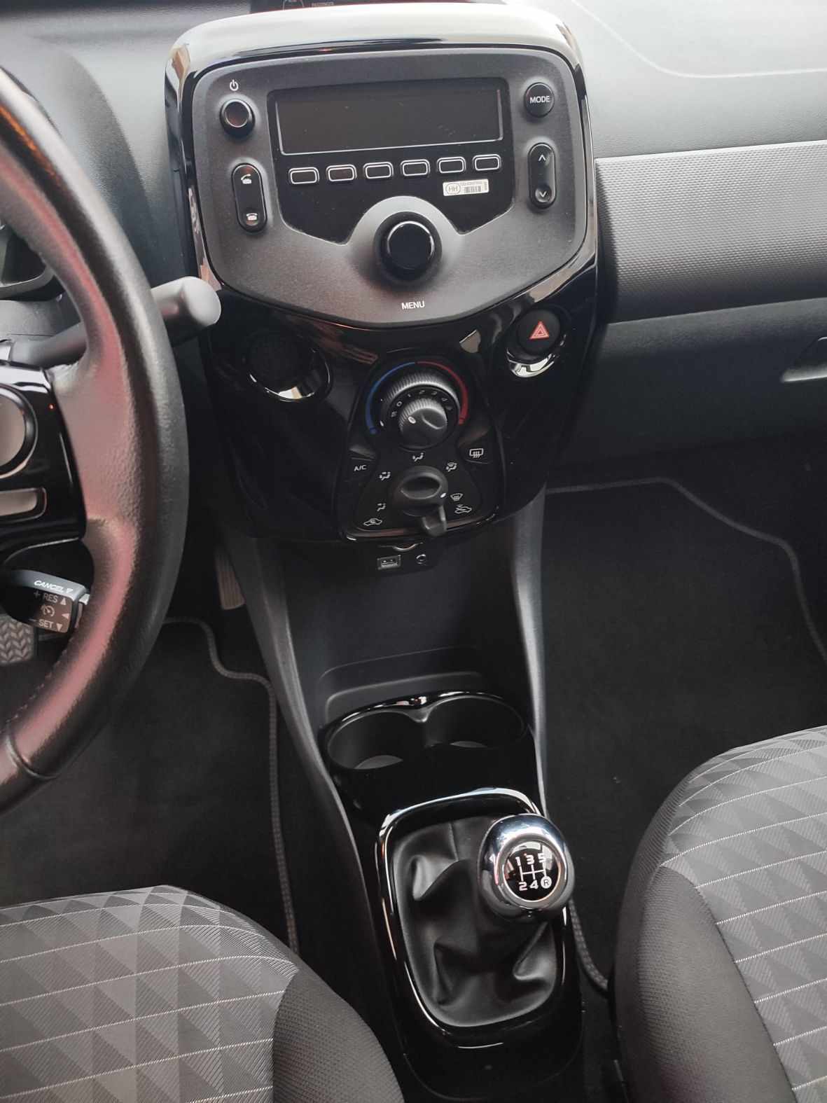 peugeot-108-2021-gasolina-10cc